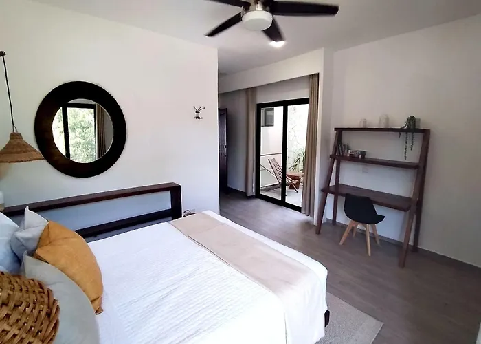 Tucanes 5 Bdr 10 Ppl Villa