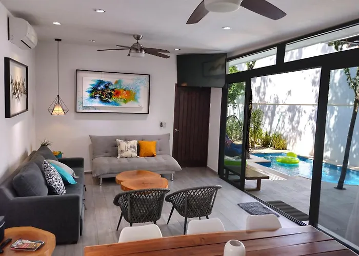 Villa Tucanes 5 Bdr 10 Ppl