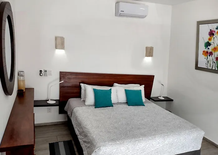Villa Tucanes 5 Bdr 10 Ppl