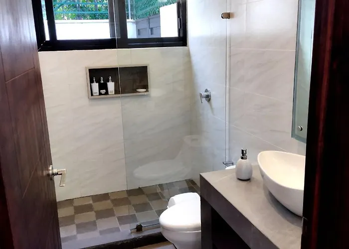 Villa Tucanes 5 Bdr 10 Ppl