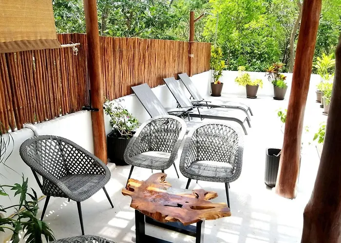 Villa Tucanes 5 Bdr 10 Ppl Tulum